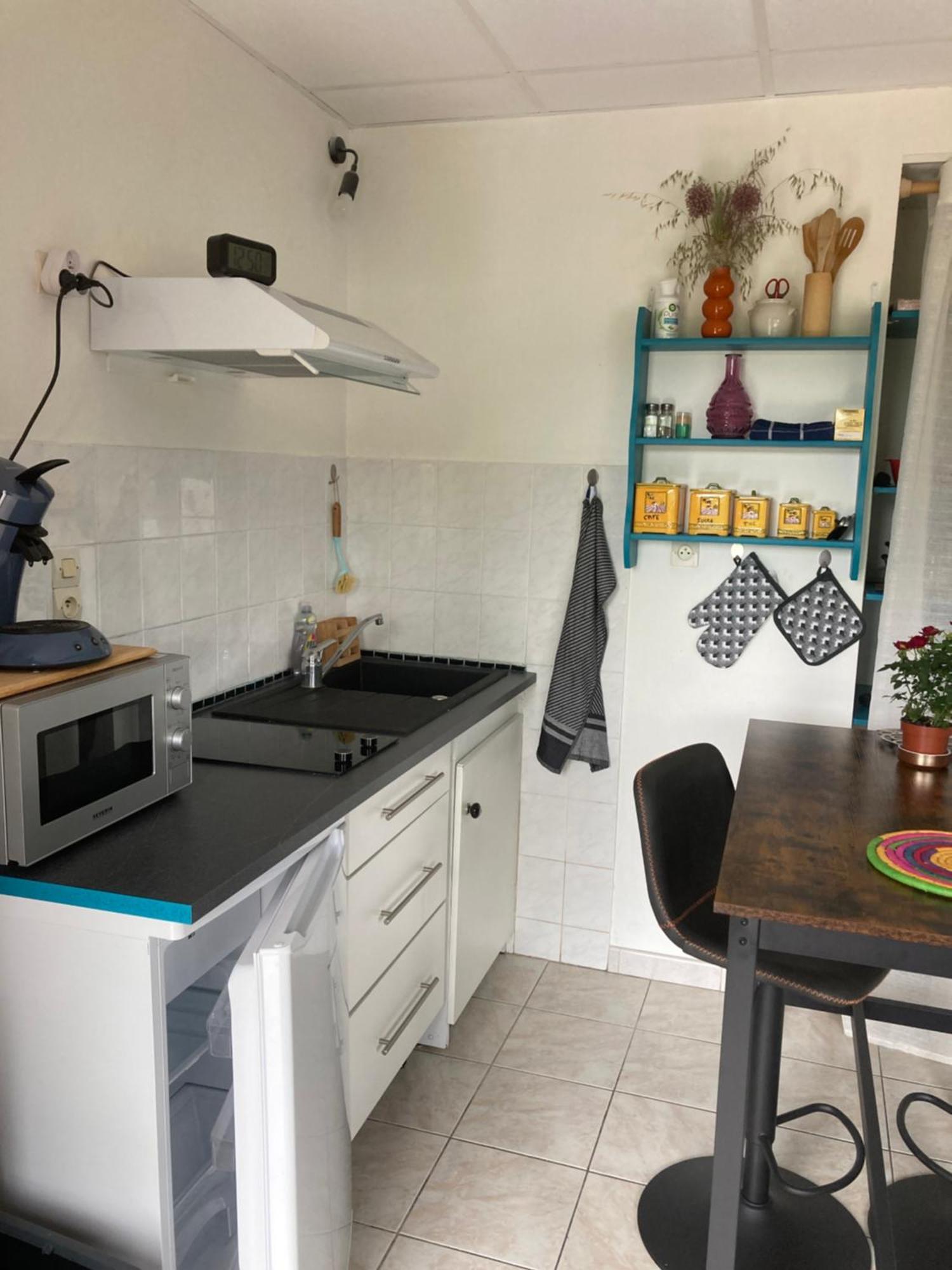Chez Stella 1 Piece Canape Lit Deux Personnes, Cuisine, Sdb Separee Caylus المظهر الخارجي الصورة